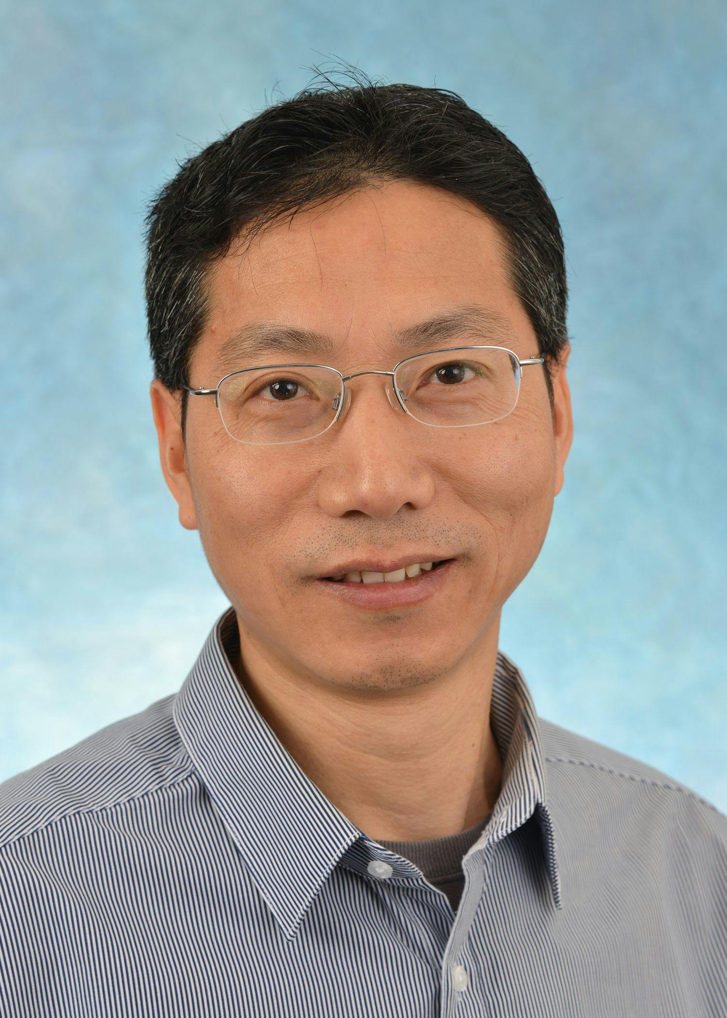 Guochin Jiang, Ph.D., of the University of North Carolina, and his colleagues found HIV in the microglia cells in the brain. 