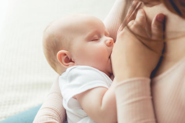 Study Finds Monoclonal Antibody Exposure Does Not Negatively Affect Breastfed Infants of Mothers With MS
