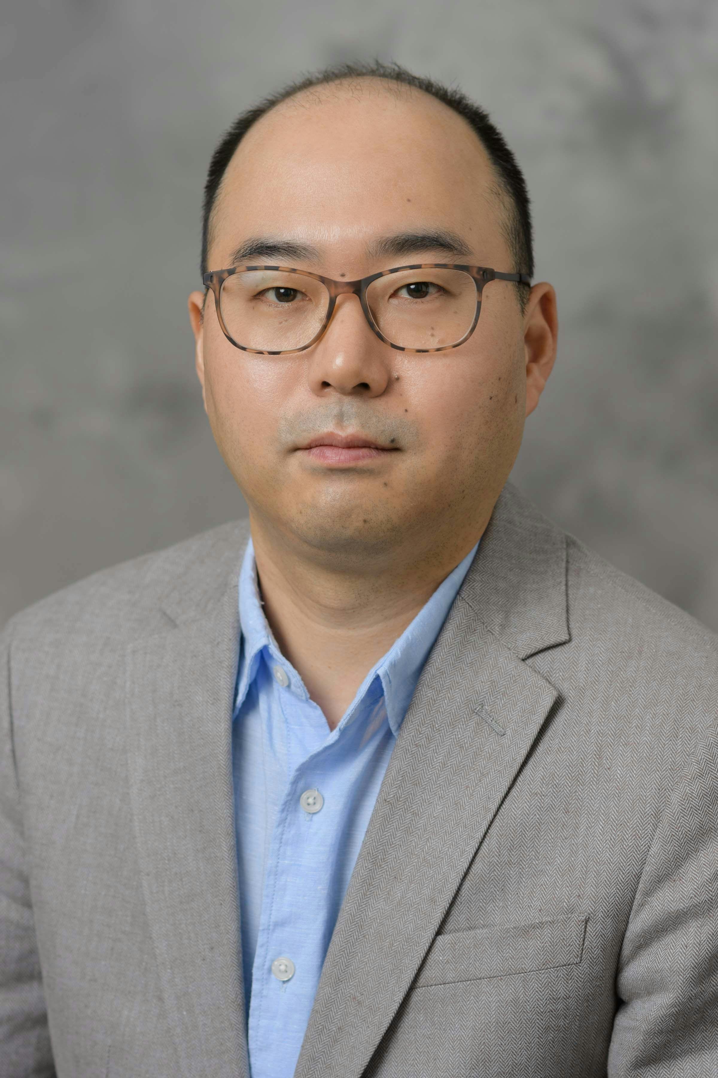 Young L. Kim, Ph.D., of Purdue University, has developed an app that uses a smartphone camera to measure hemoglobin levels.