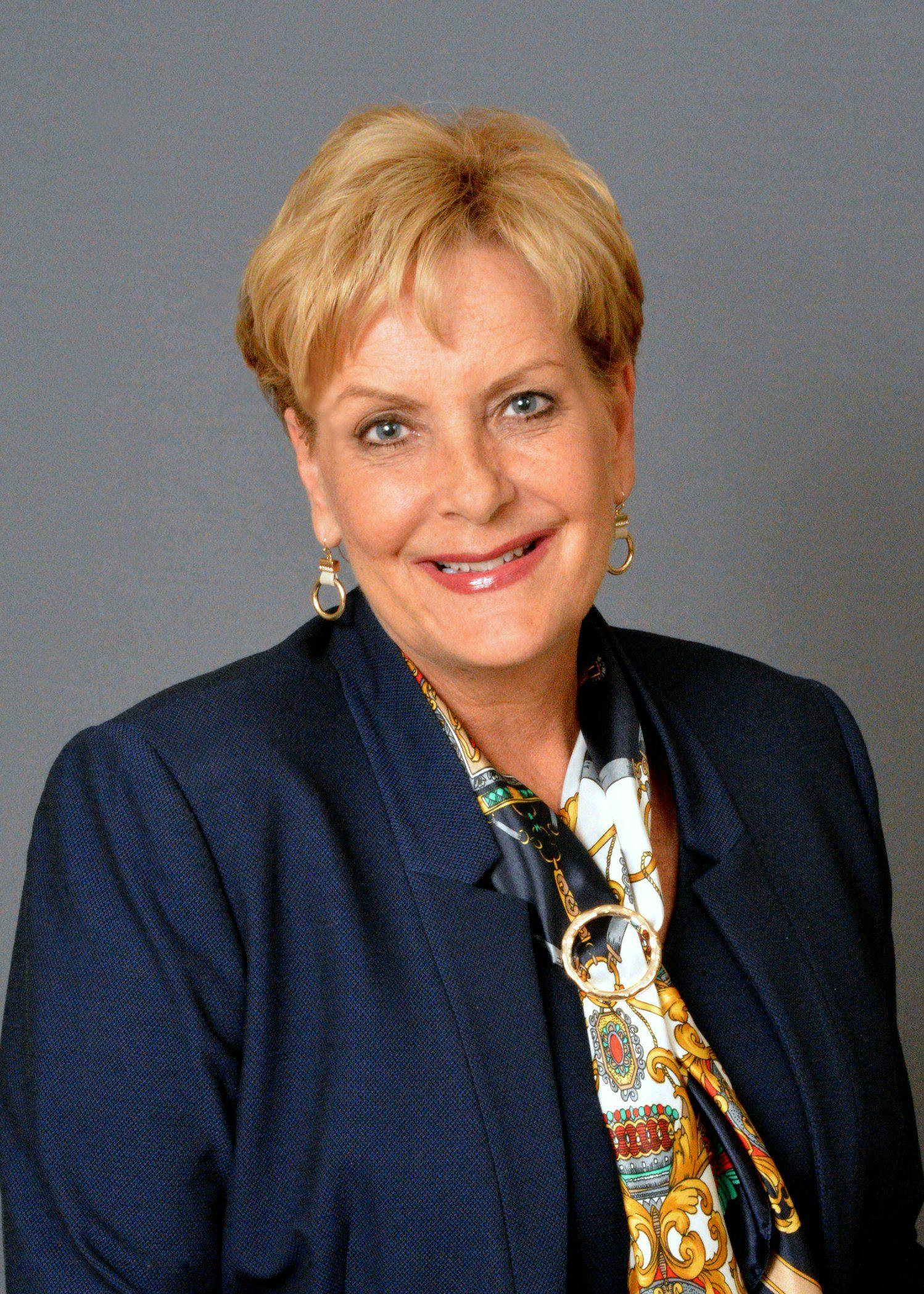 Cynthia Hundorfean